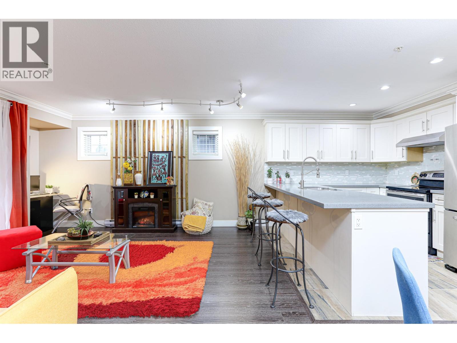 5 305 JARDINE STREET, New Westminster