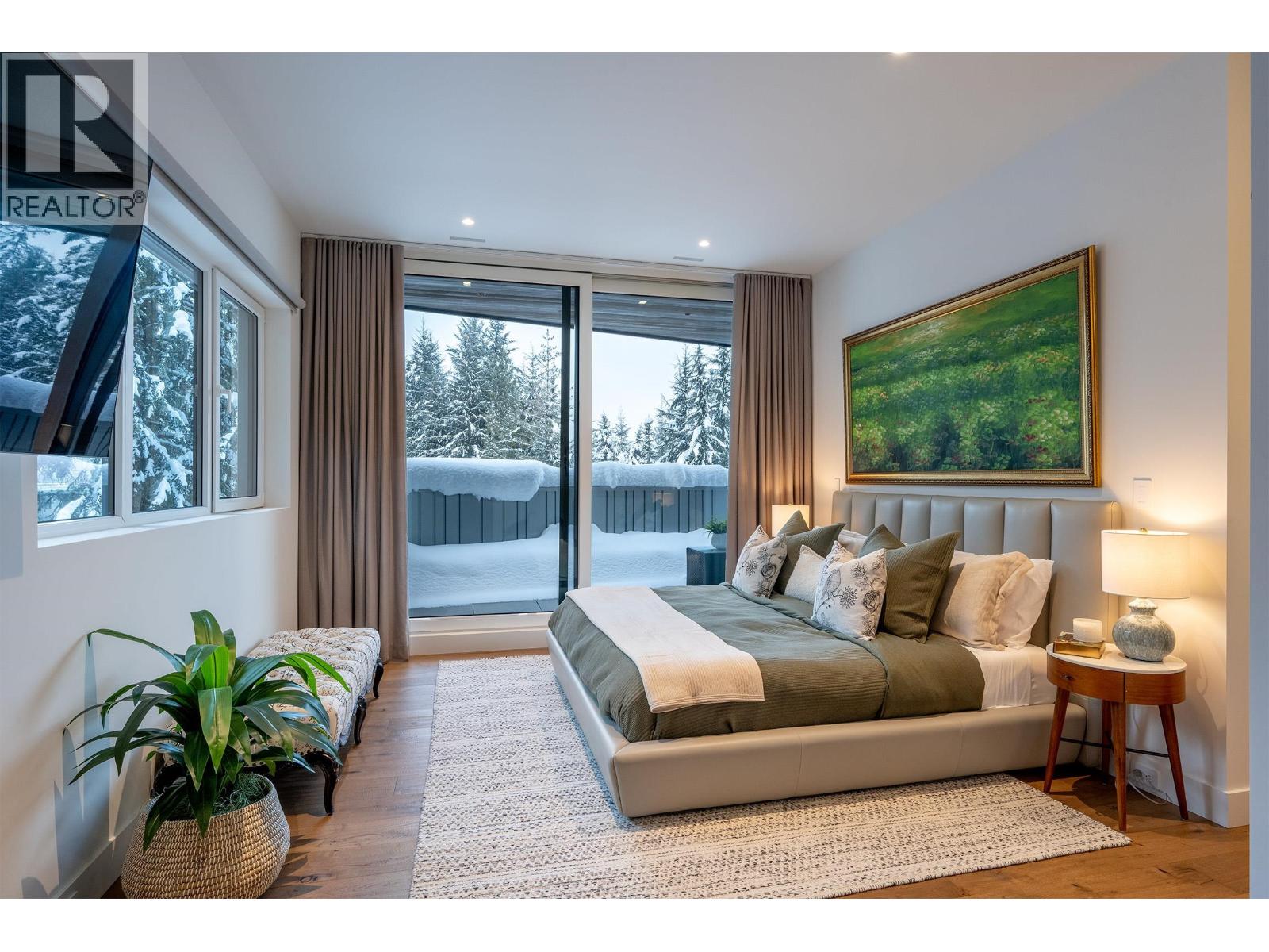 3218 JUNIPER PLACE, Whistler