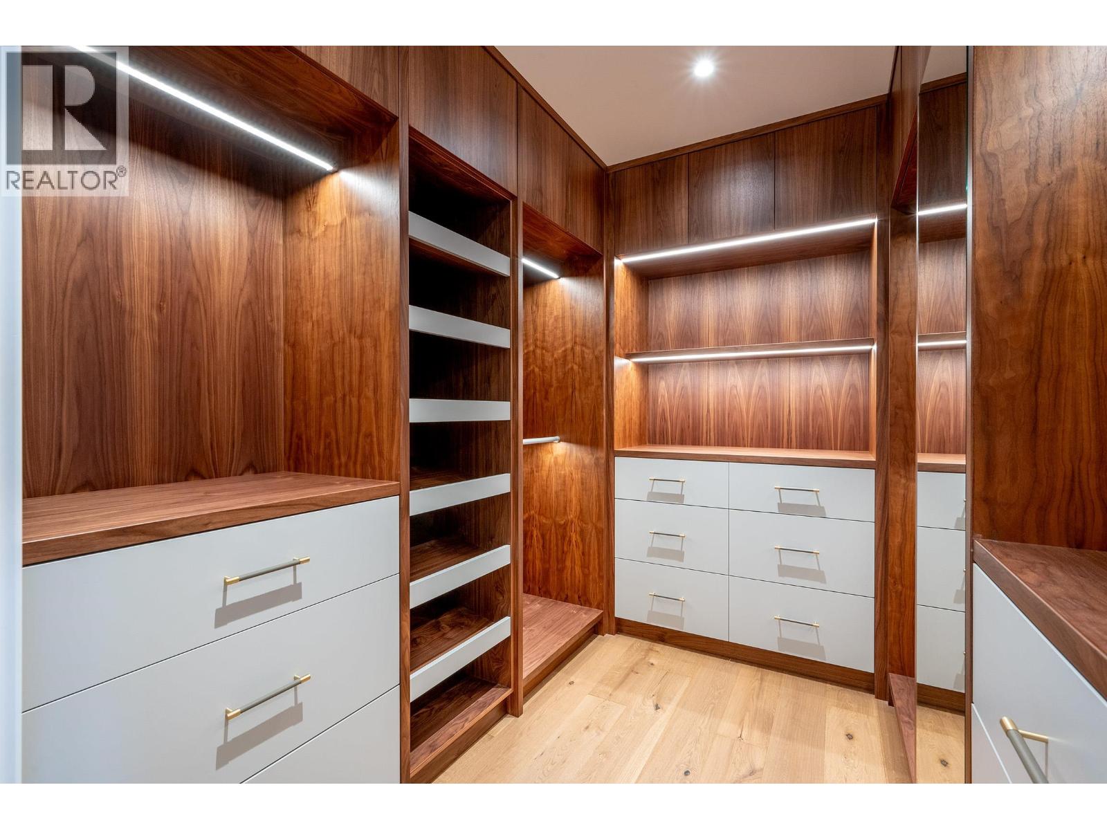 3218 JUNIPER PLACE, Whistler