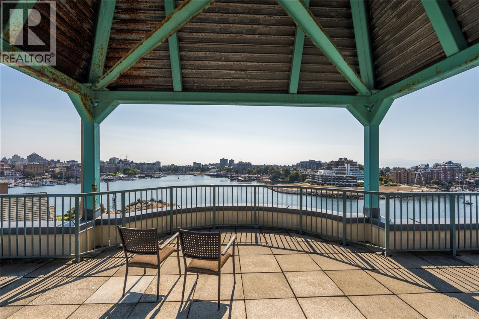 303 50 Songhees Road, Victoria