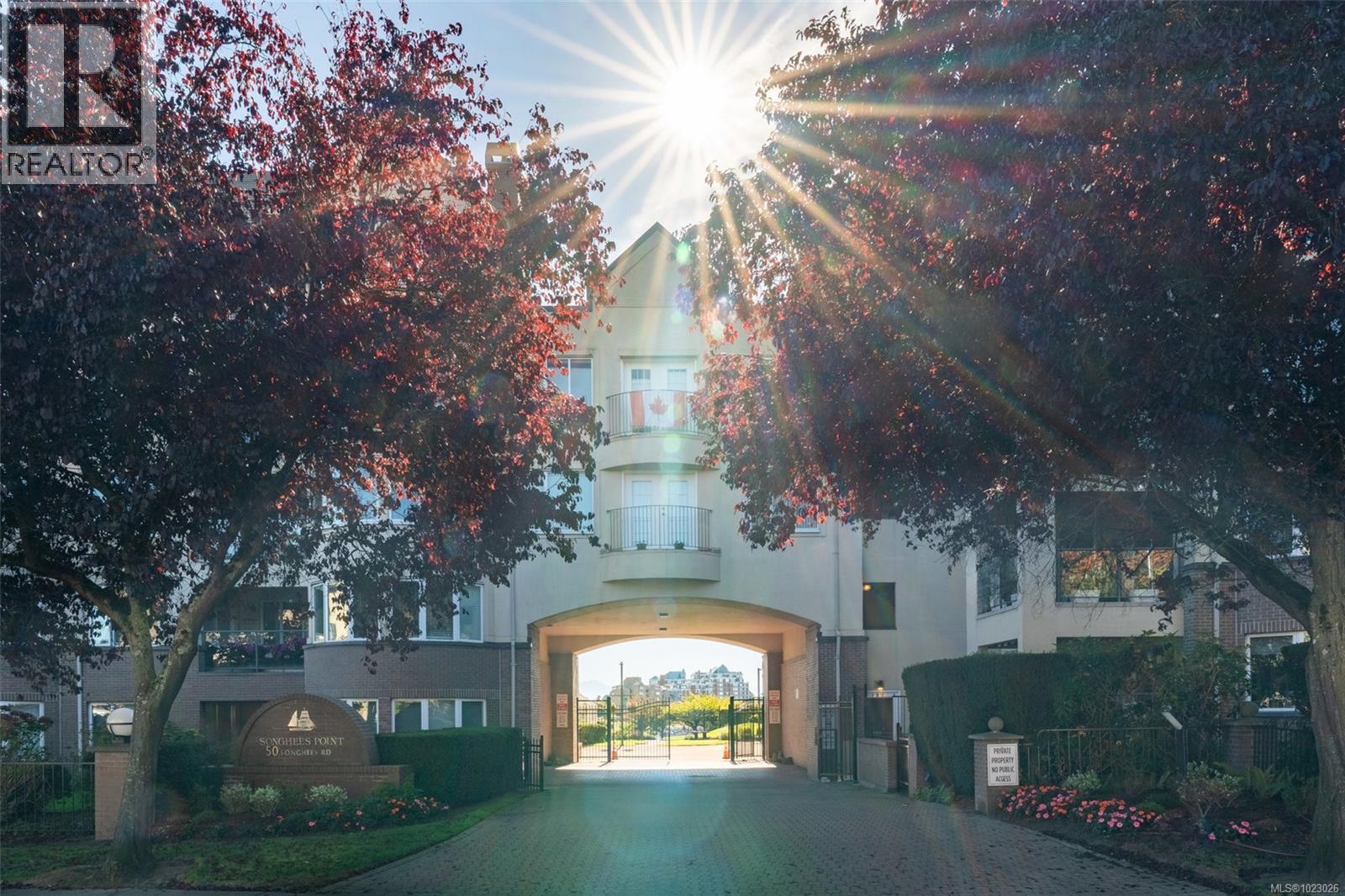 303 50 Songhees Road, Victoria