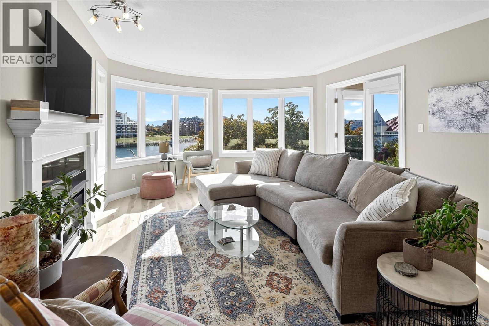 303 50 Songhees Road, Victoria