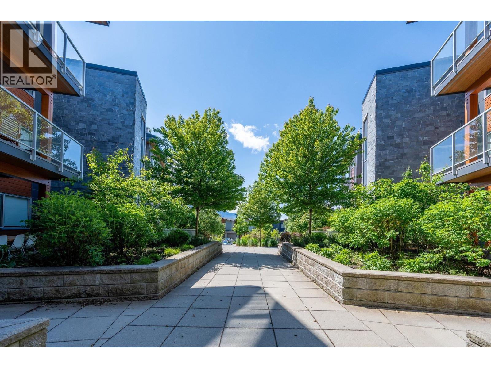 207 41328 SKYRIDGE PLACE, Squamish