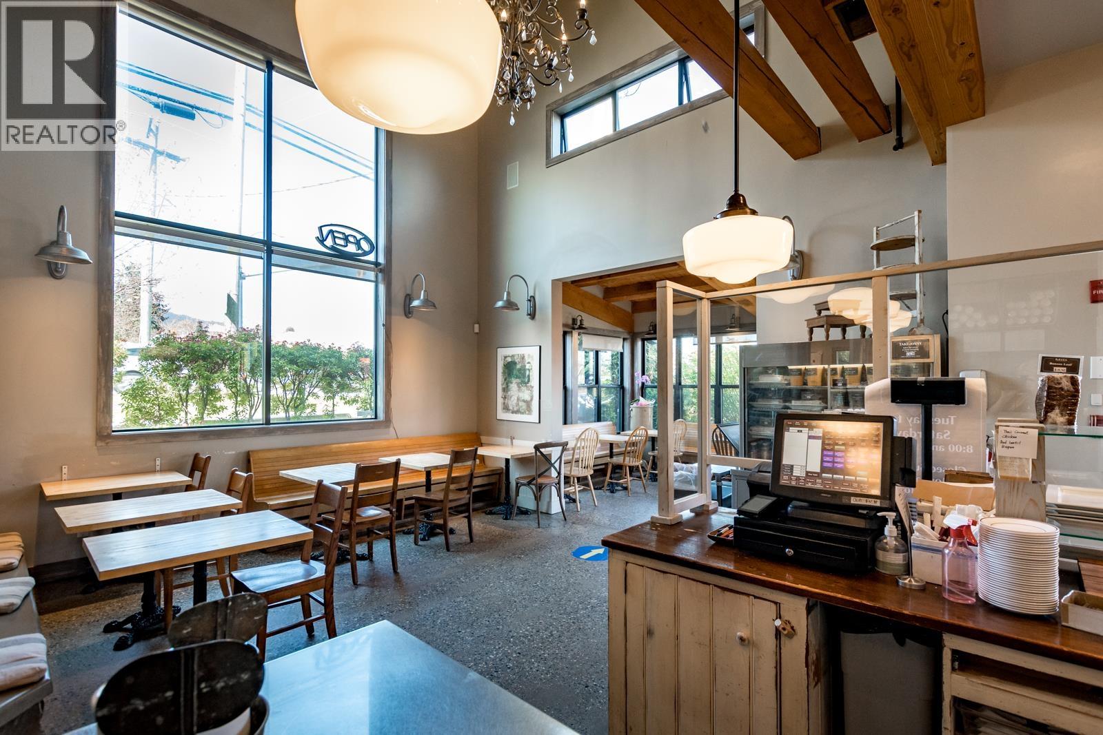 102 1001 GIBSONS WAY, Gibsons