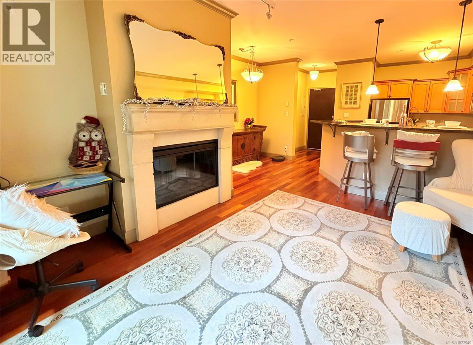 210 1620 McKenzie Avenue, Saanich