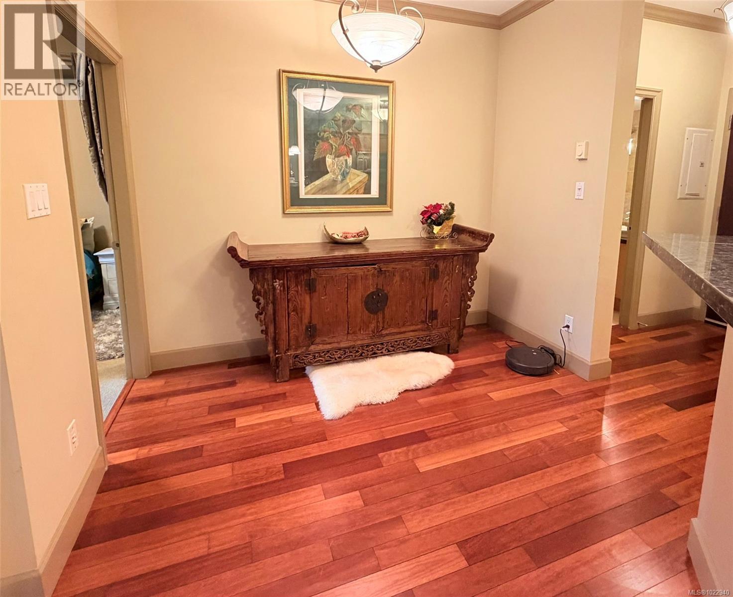 210 1620 McKenzie Avenue, Saanich