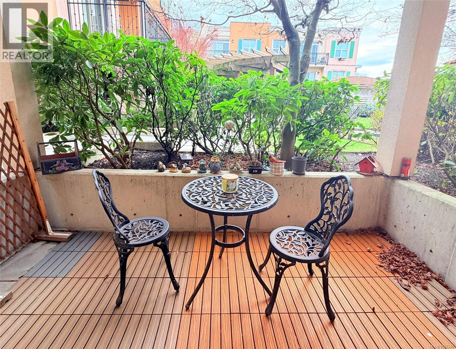 210 1620 McKenzie Avenue, Saanich