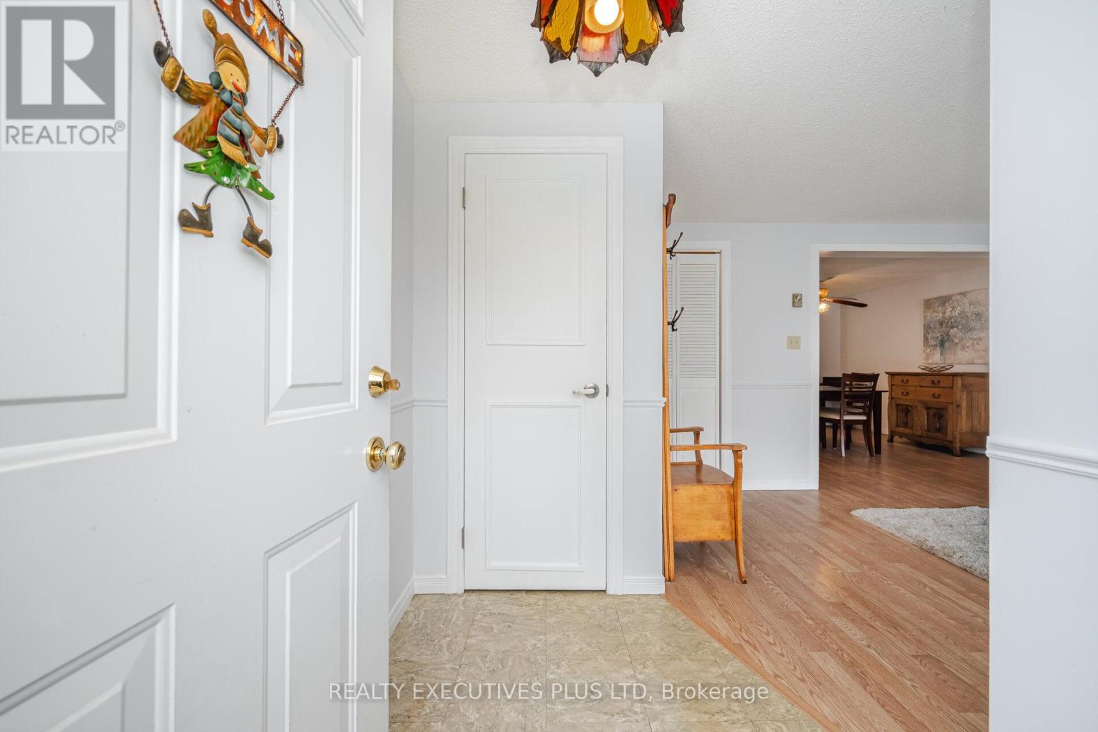 5 PINEVIEW COURT - 7