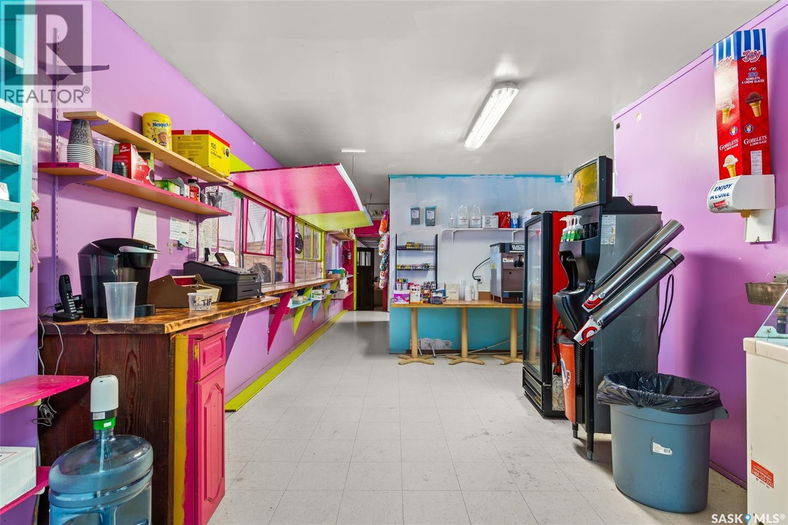 4 Regina AVENUE - Photo 4 of 50, Katepwa Beach, Saskatchewan