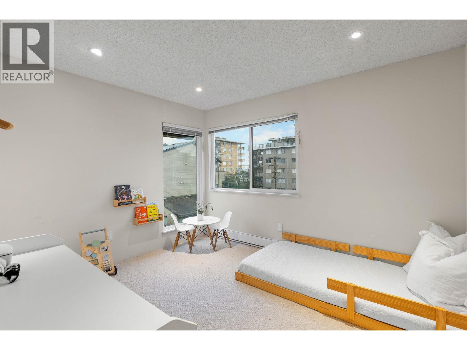 408 1363 CLYDE AVENUE, West Vancouver