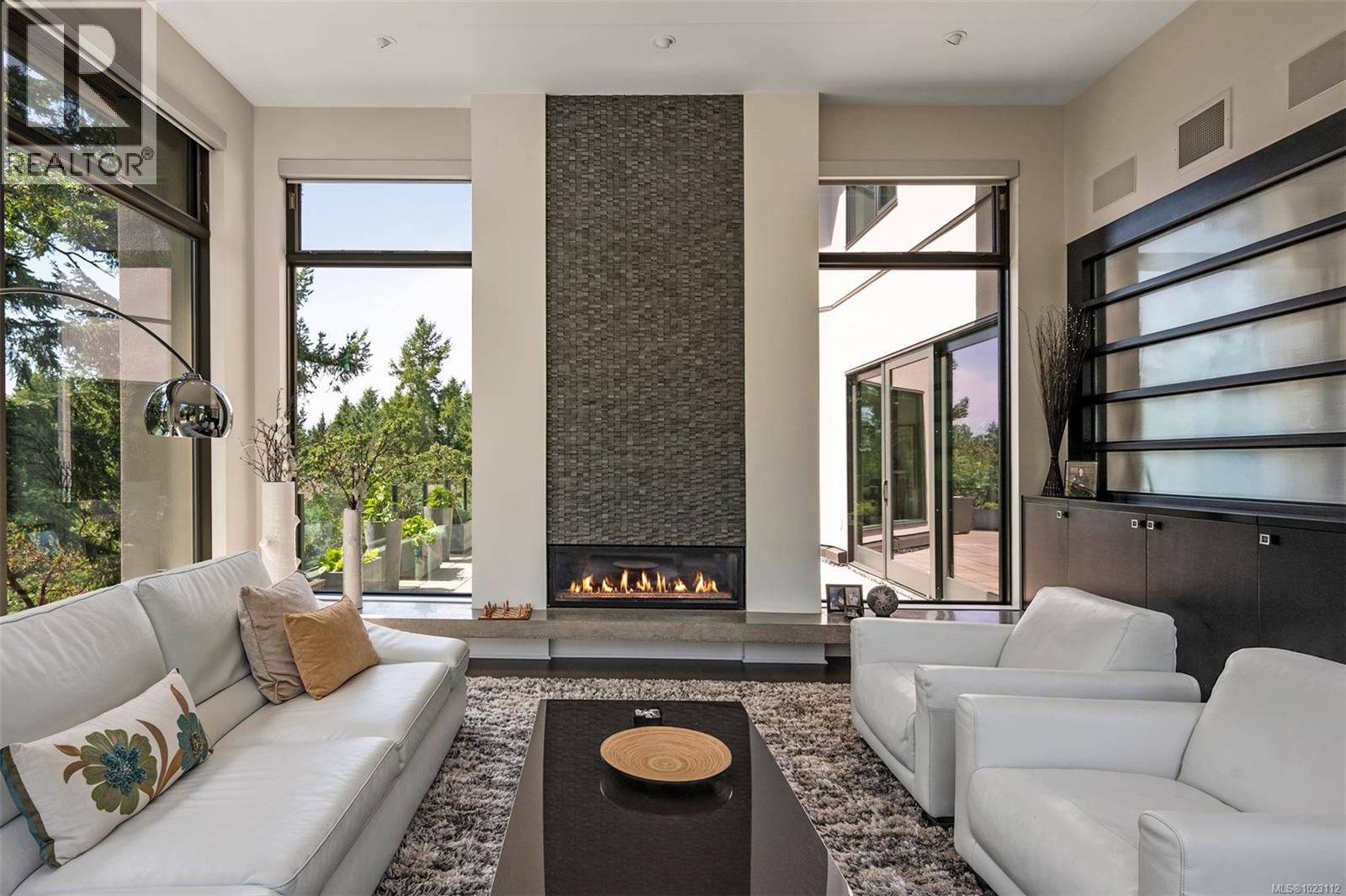  3724 Arbutus Ridge, Saanich