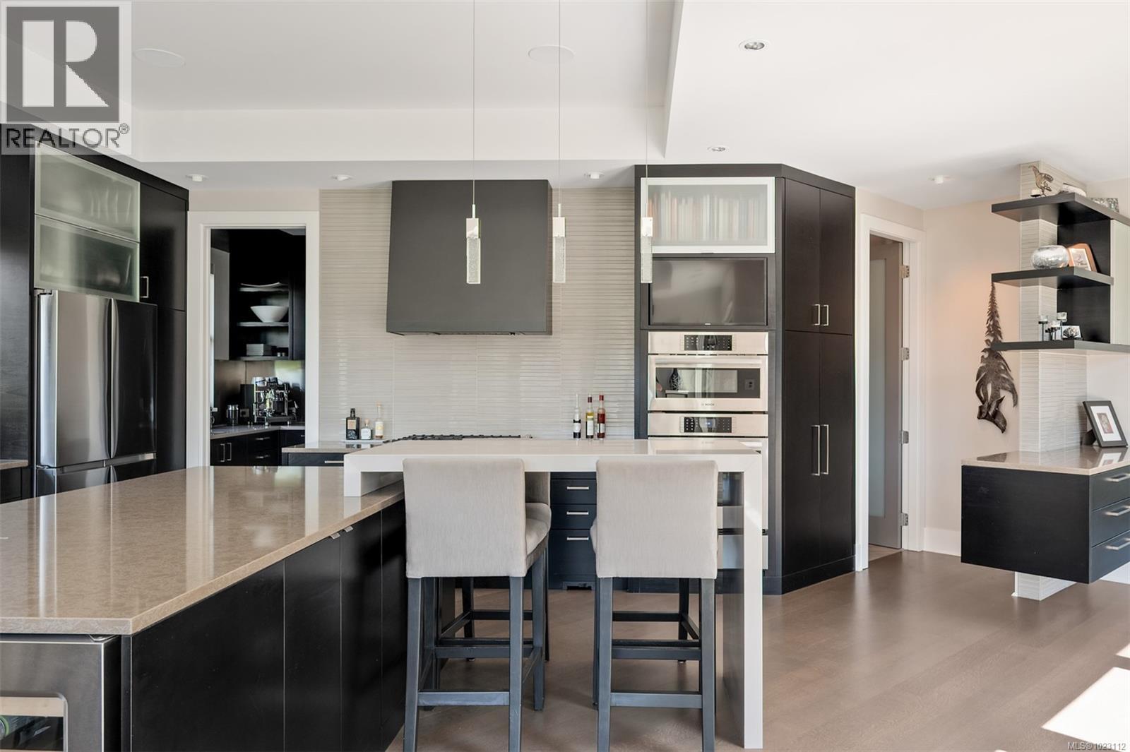  3724 Arbutus Ridge, Saanich