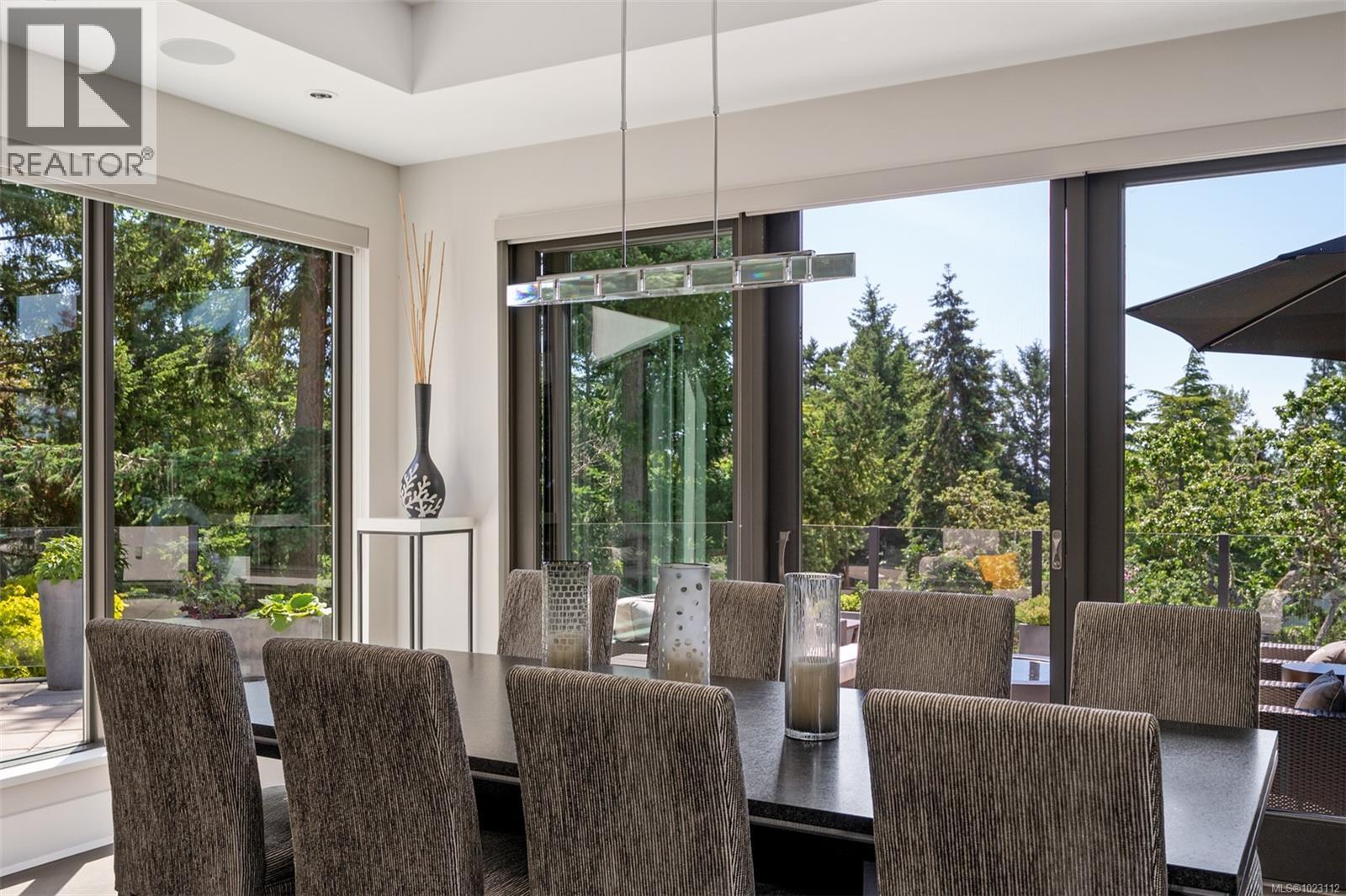  3724 Arbutus Ridge, Saanich