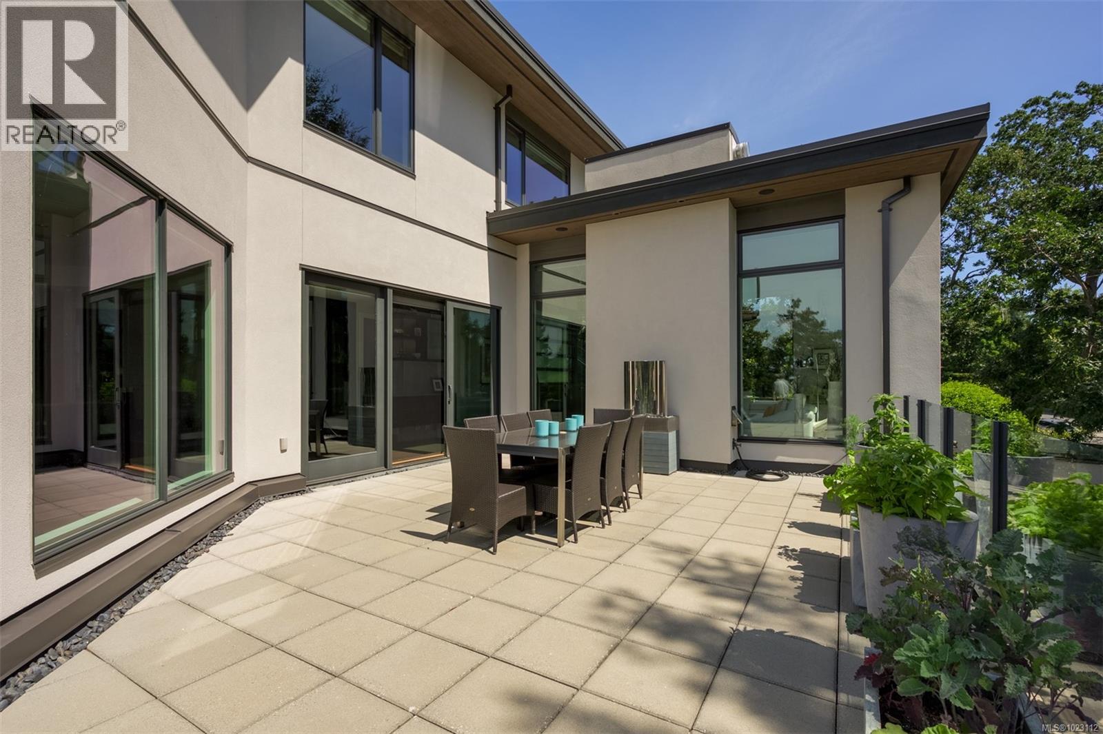  3724 Arbutus Ridge, Saanich