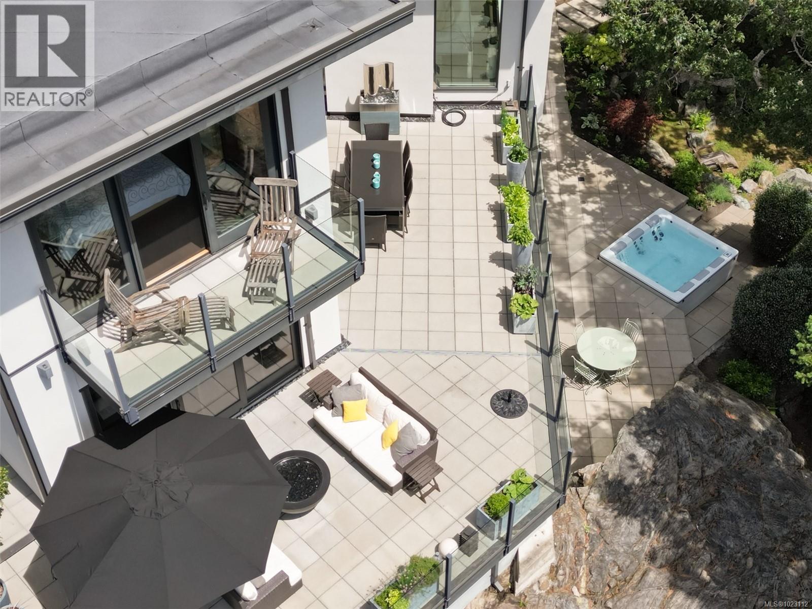  3724 Arbutus Ridge, Saanich