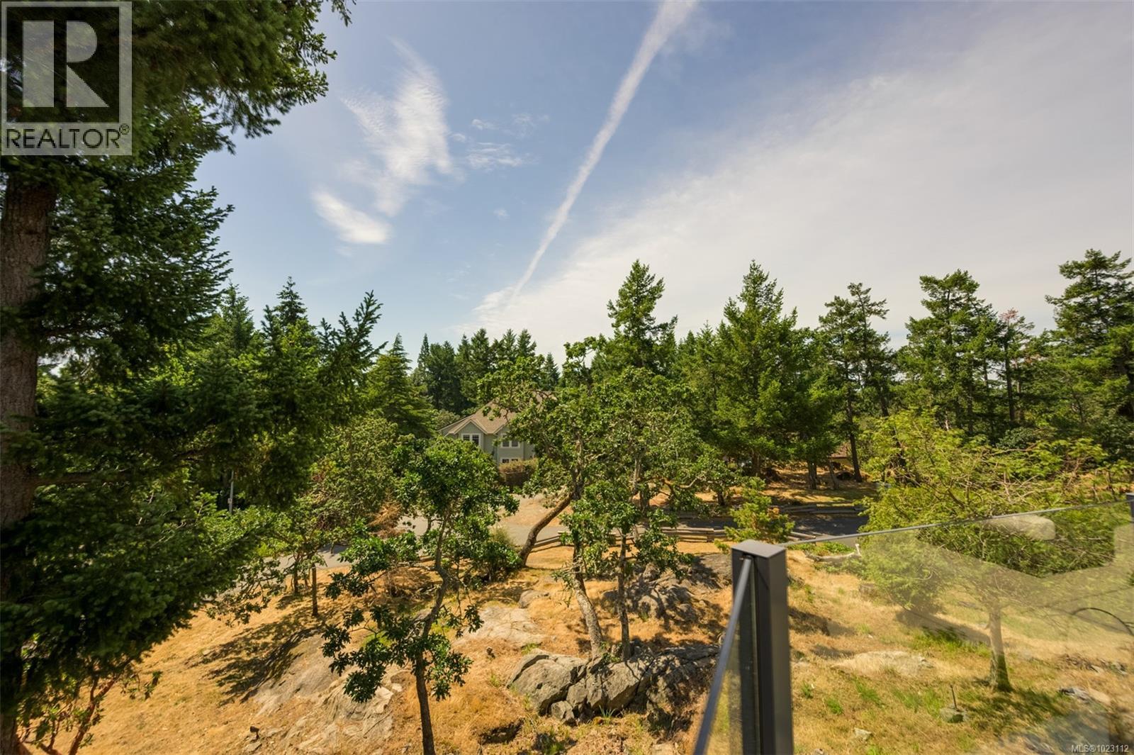  3724 Arbutus Ridge, Saanich