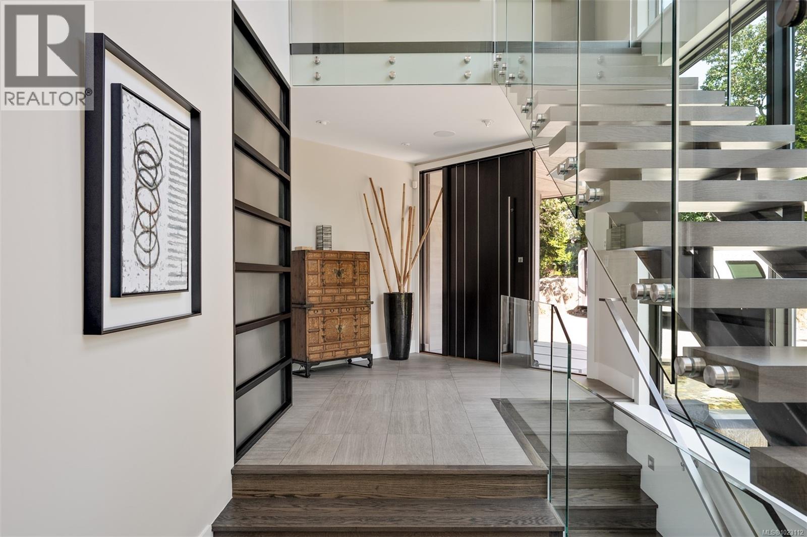  3724 Arbutus Ridge, Saanich