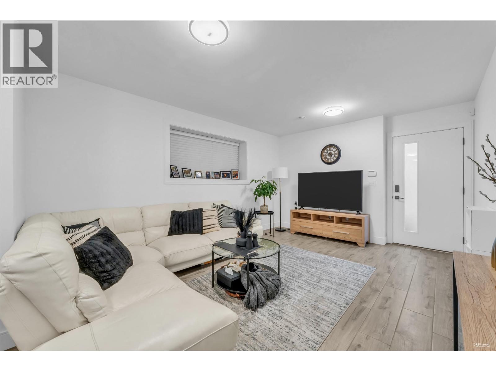 929 CANYON BOULEVARD, North Vancouver