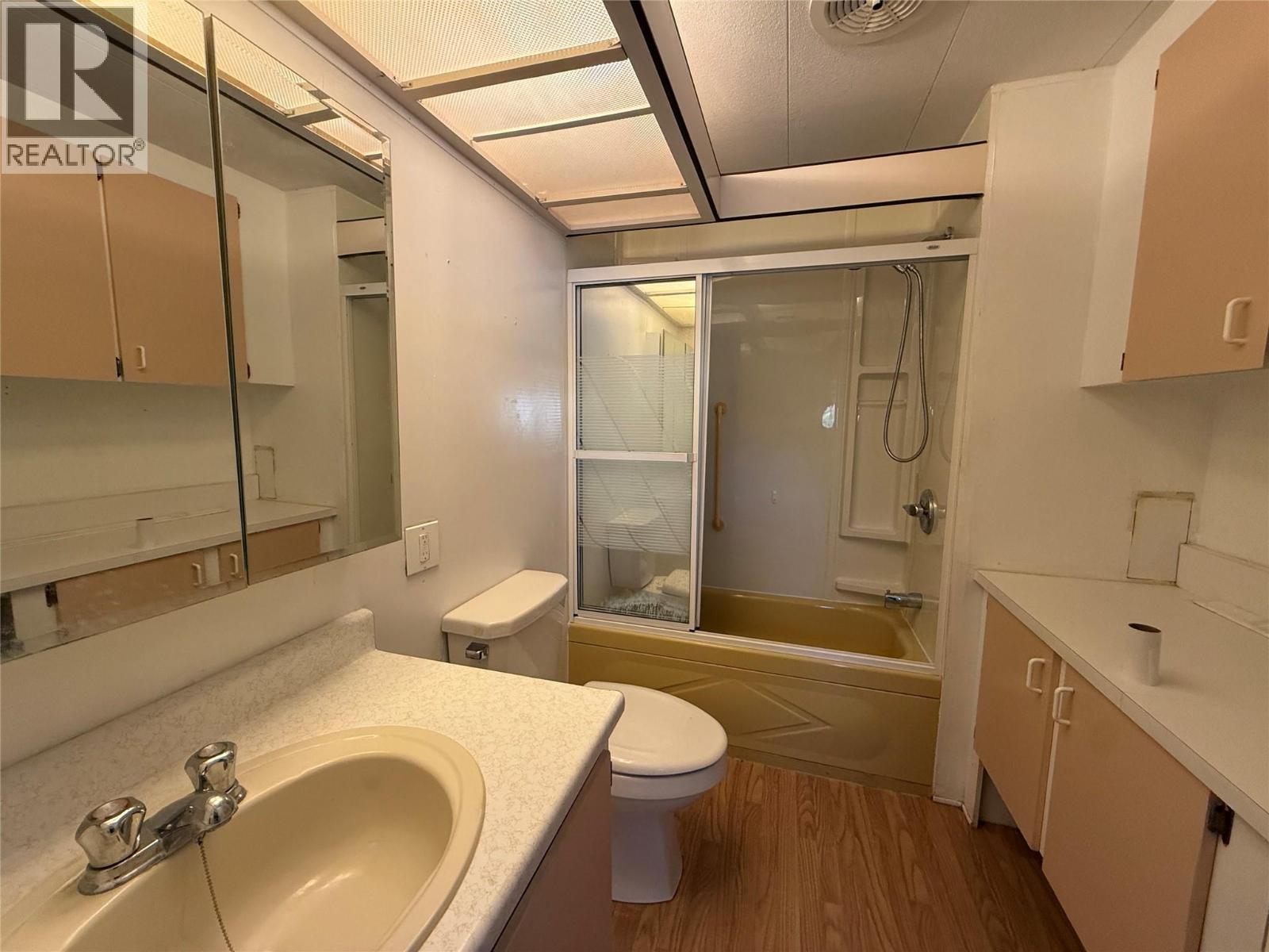 5 6822 Leighton Crescent, Oliver