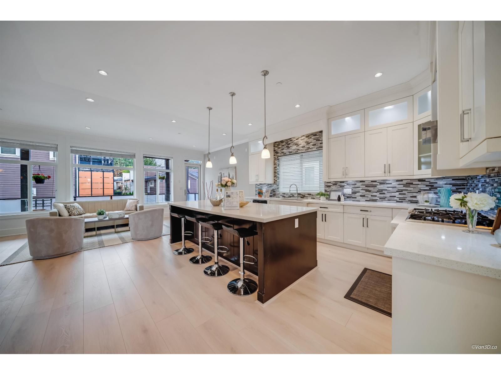 3 1426 FINLAY STREET, White Rock