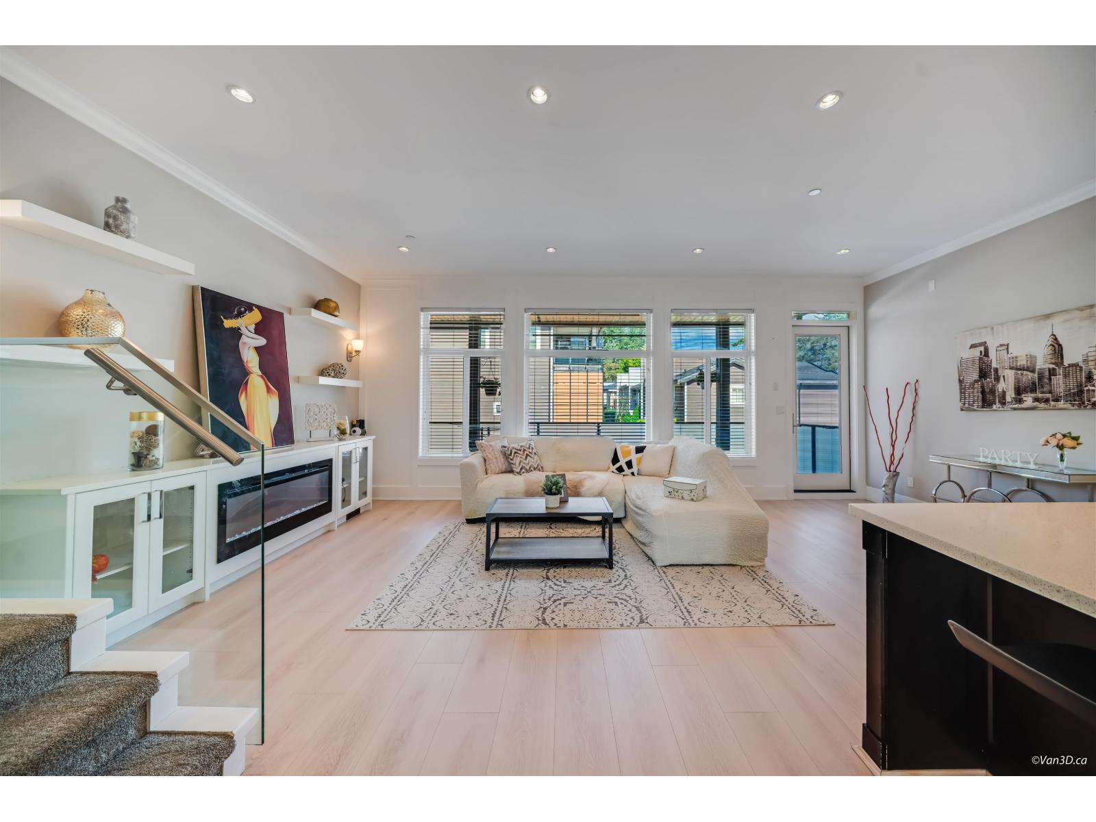 3 1426 FINLAY STREET, White Rock