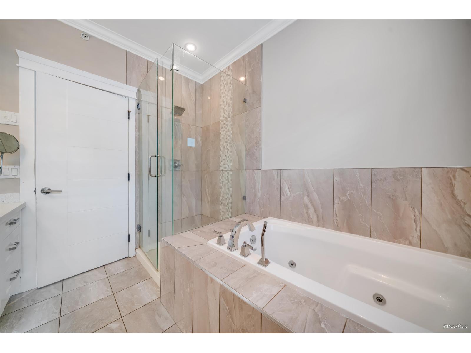 3 1426 FINLAY STREET, White Rock