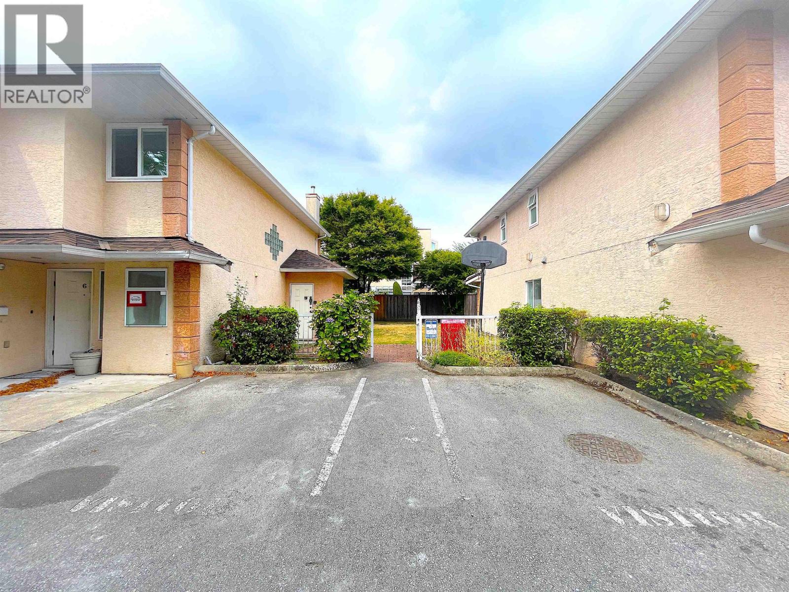 7 7660 ABERCROMBIE DRIVE, Richmond