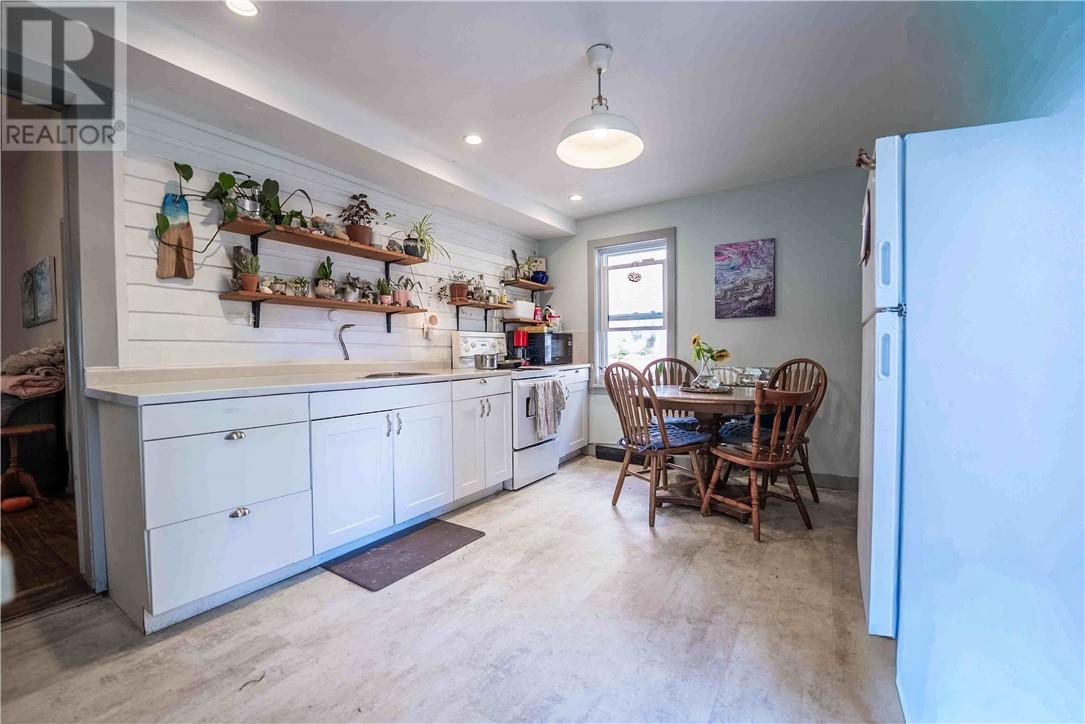 190 Eyre Street - 24