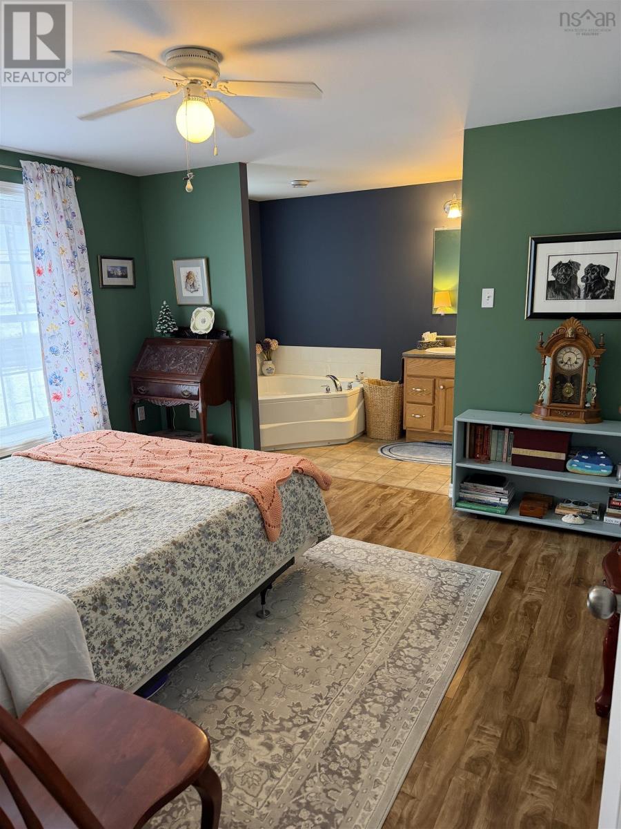 Property 21 of 32 of 2 South Hill Drive