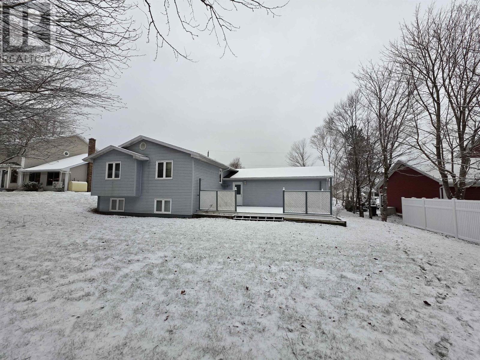 Property 2 of 27 of 39 Englewood Crescent