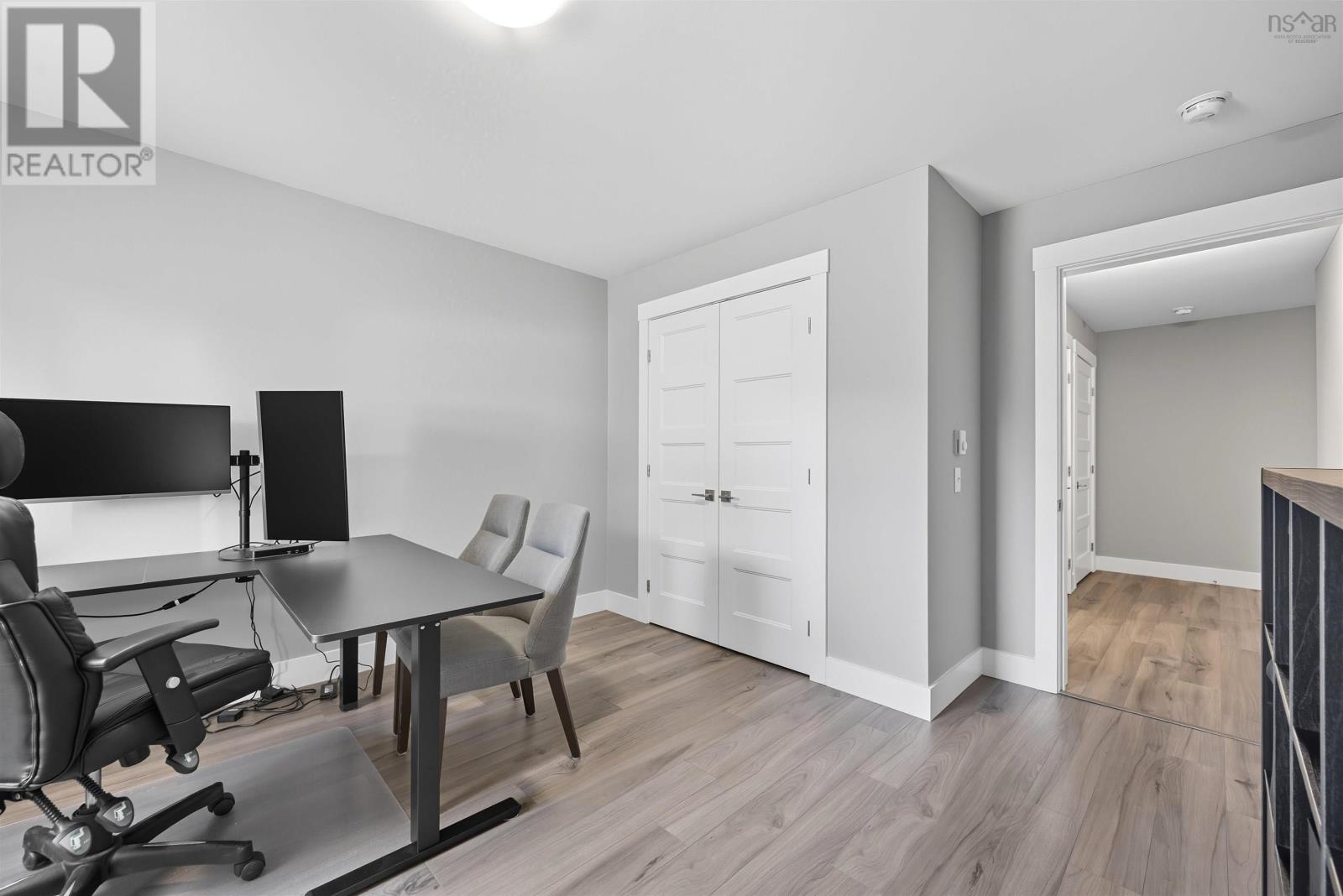 Property 36 of 47 of 129 Hamilton Drive