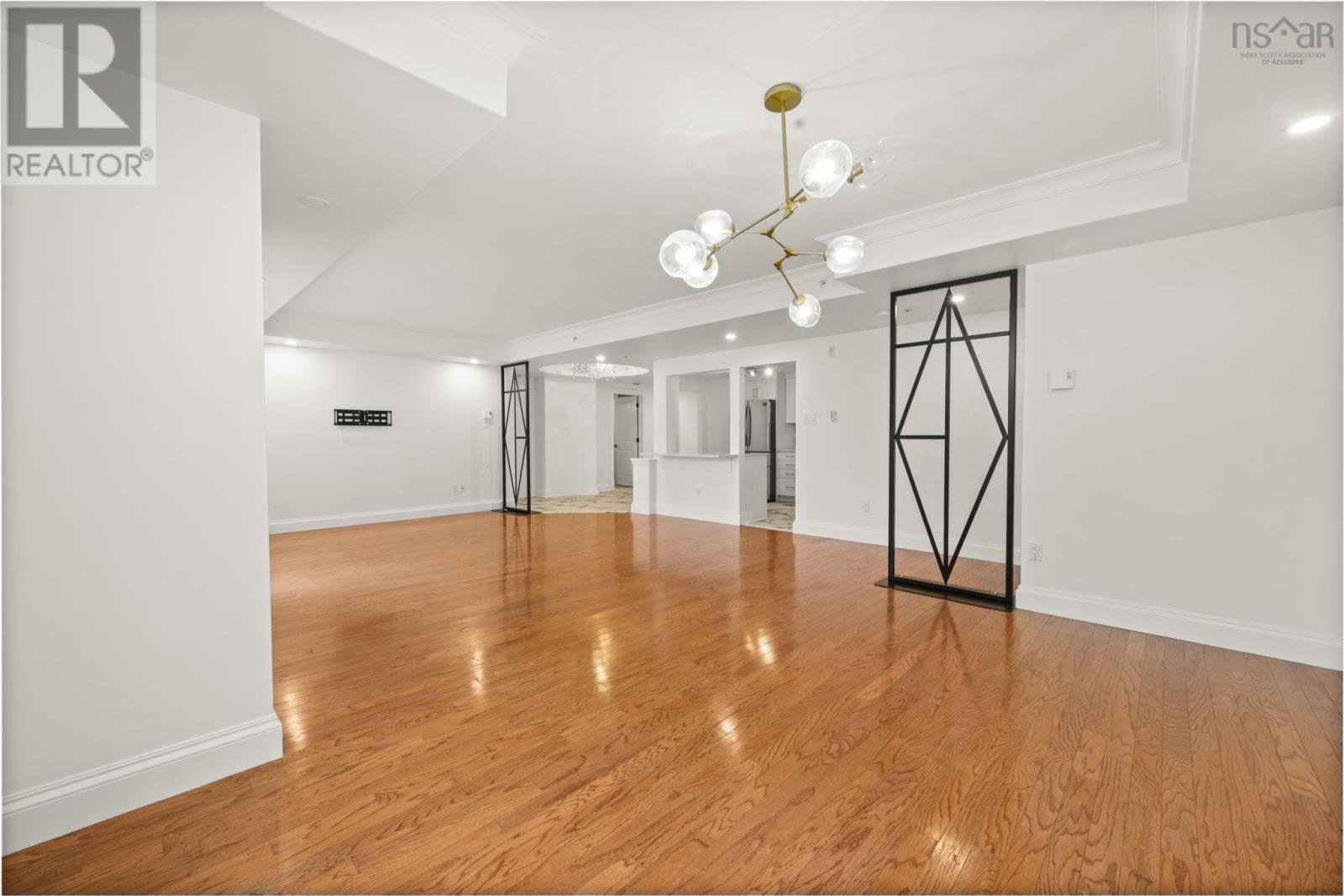 Property 16 of 47 of 203 1540 Summer Street