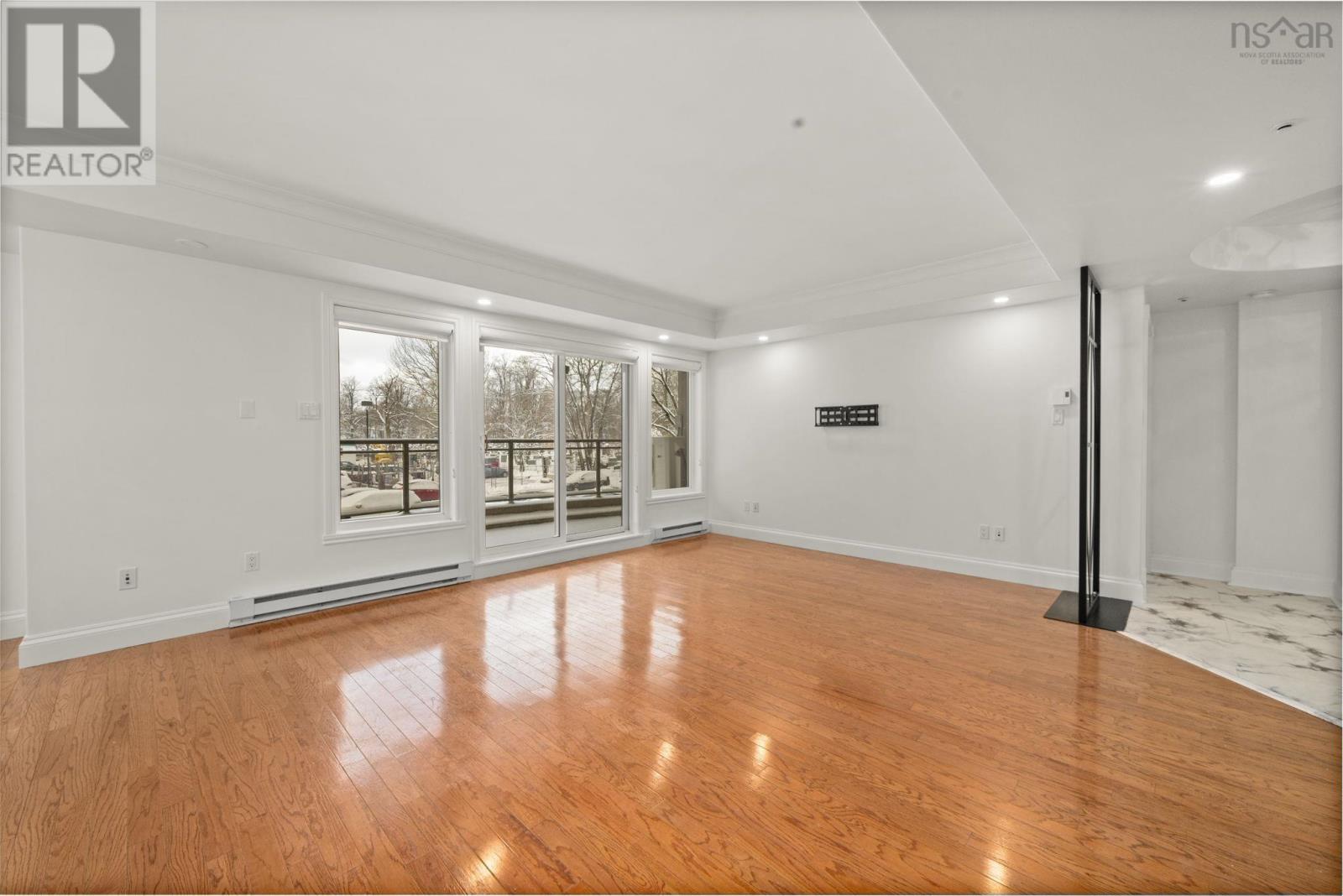 Property 15 of 47 of 203 1540 Summer Street