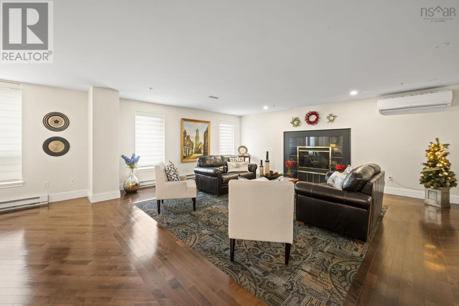 Property 43 of 47 of 203 1540 Summer Street