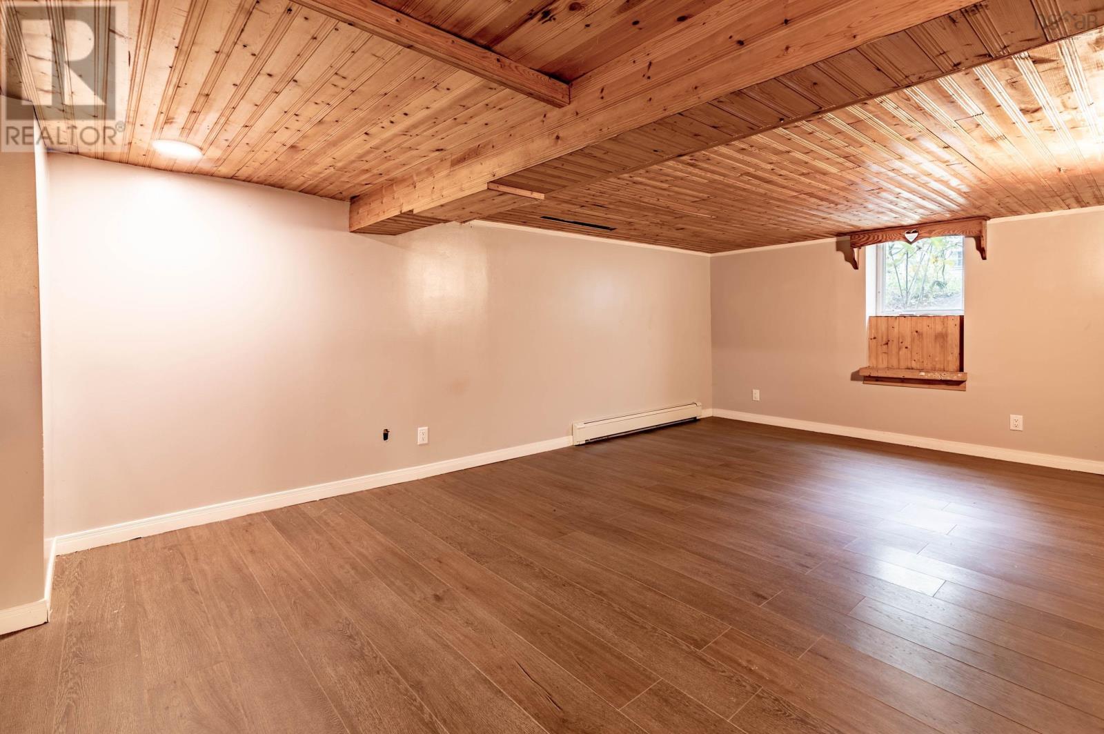 Property 30 of 42 of 199 Main Street