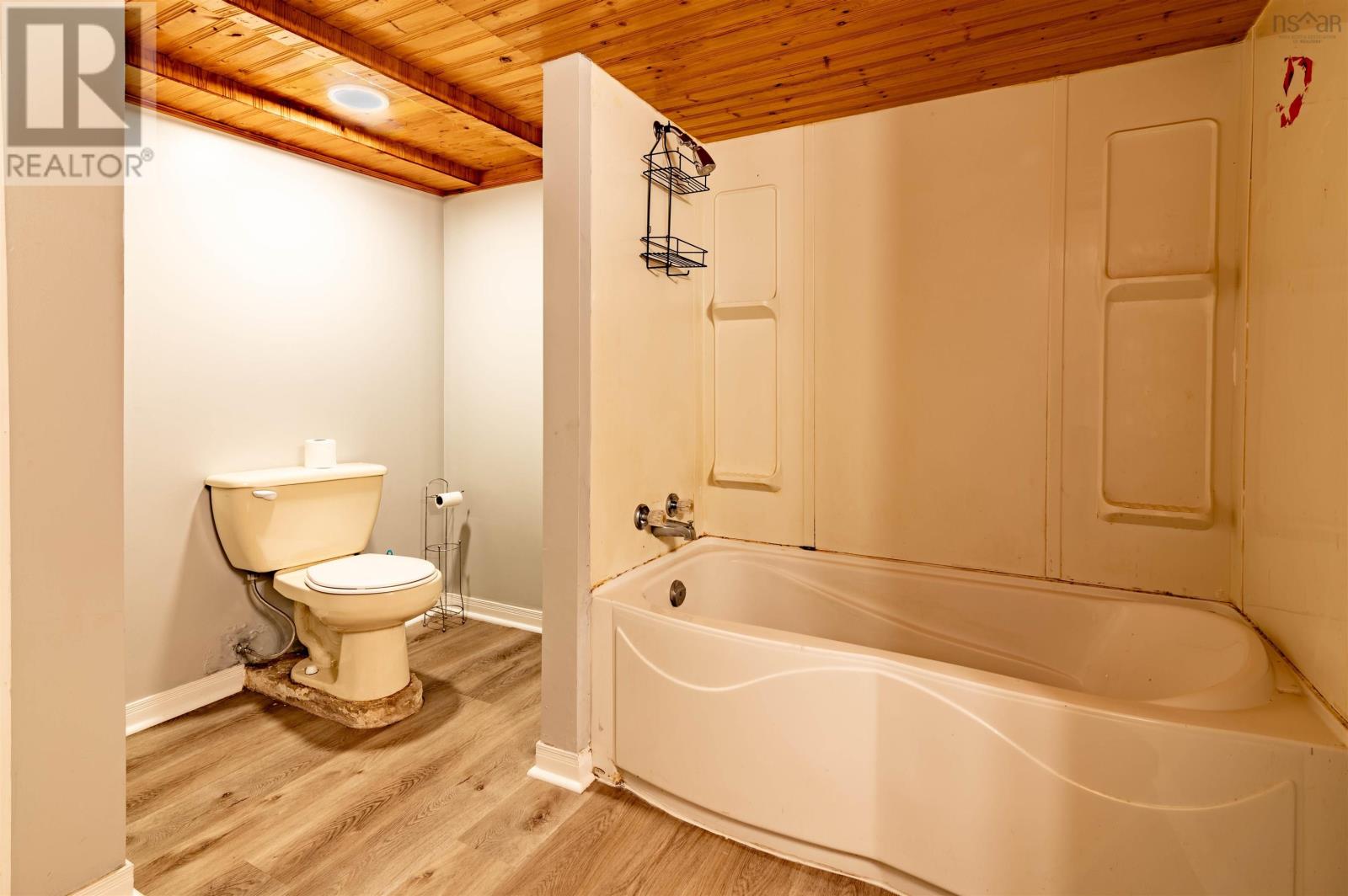 Property 40 of 42 of 199 Main Street