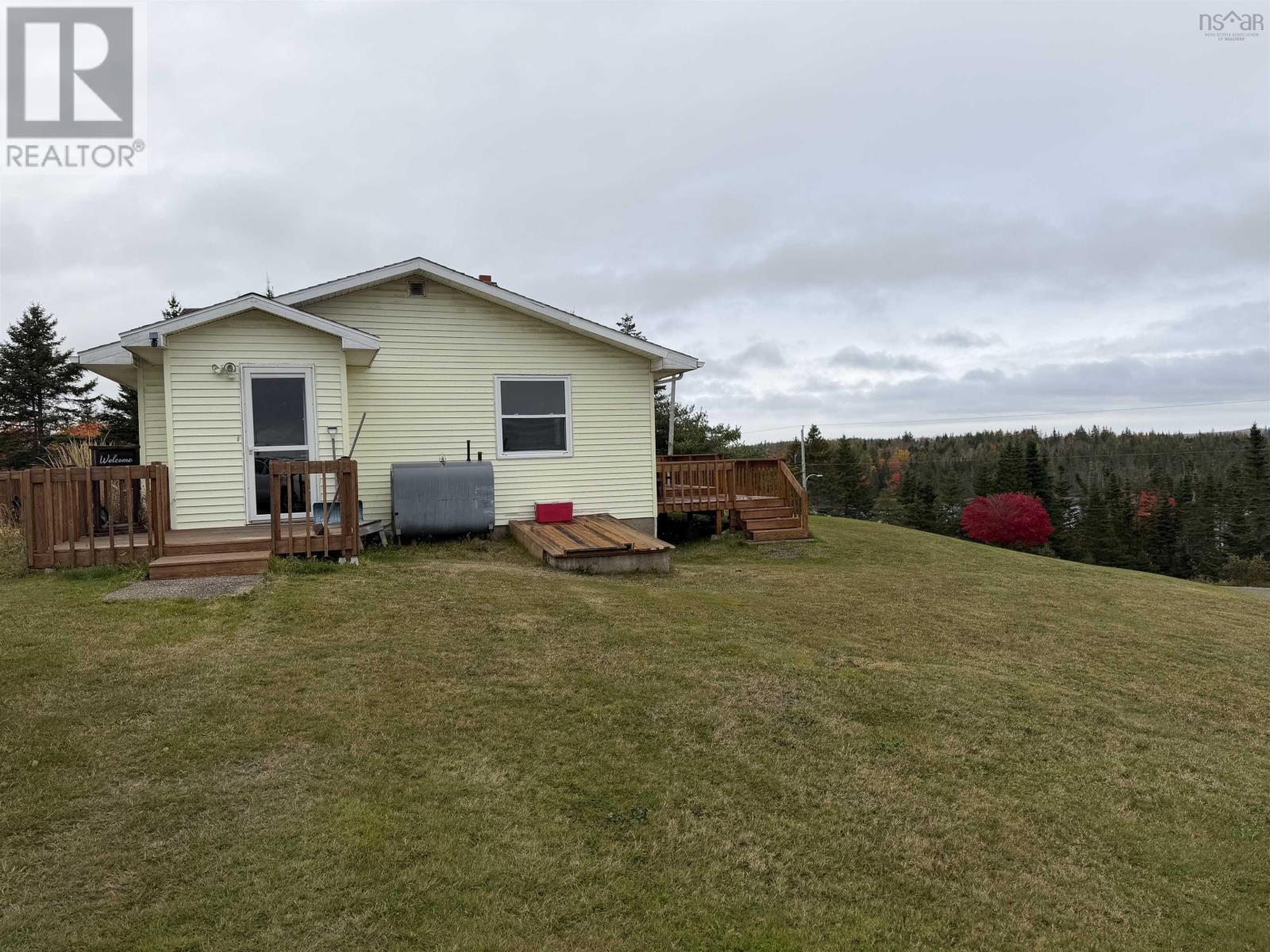 Property 4 of 30 of 7900 upper grand mira Road