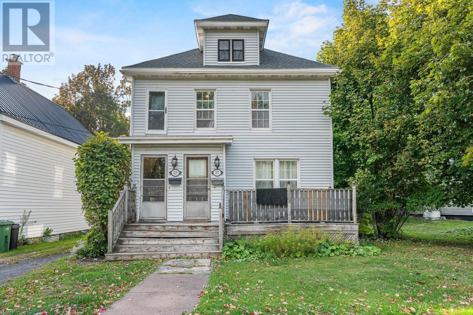 Property 3 of 39 of 217-219 Albert Street