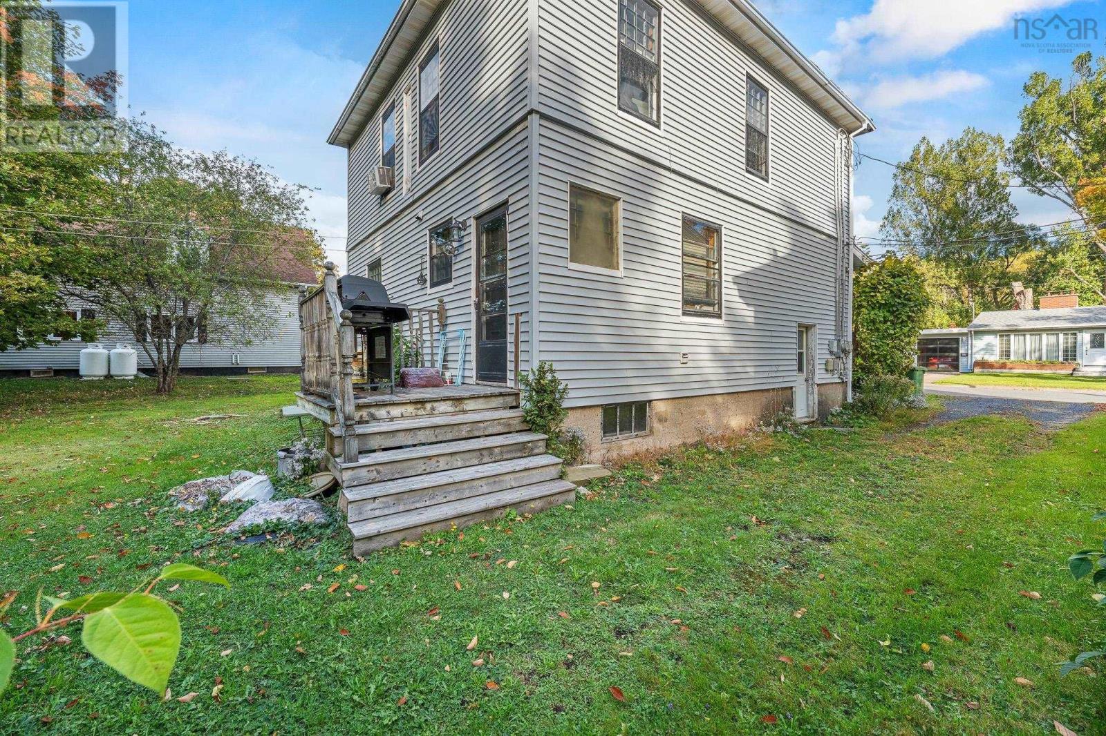 Property 35 of 39 of 217-219 Albert Street