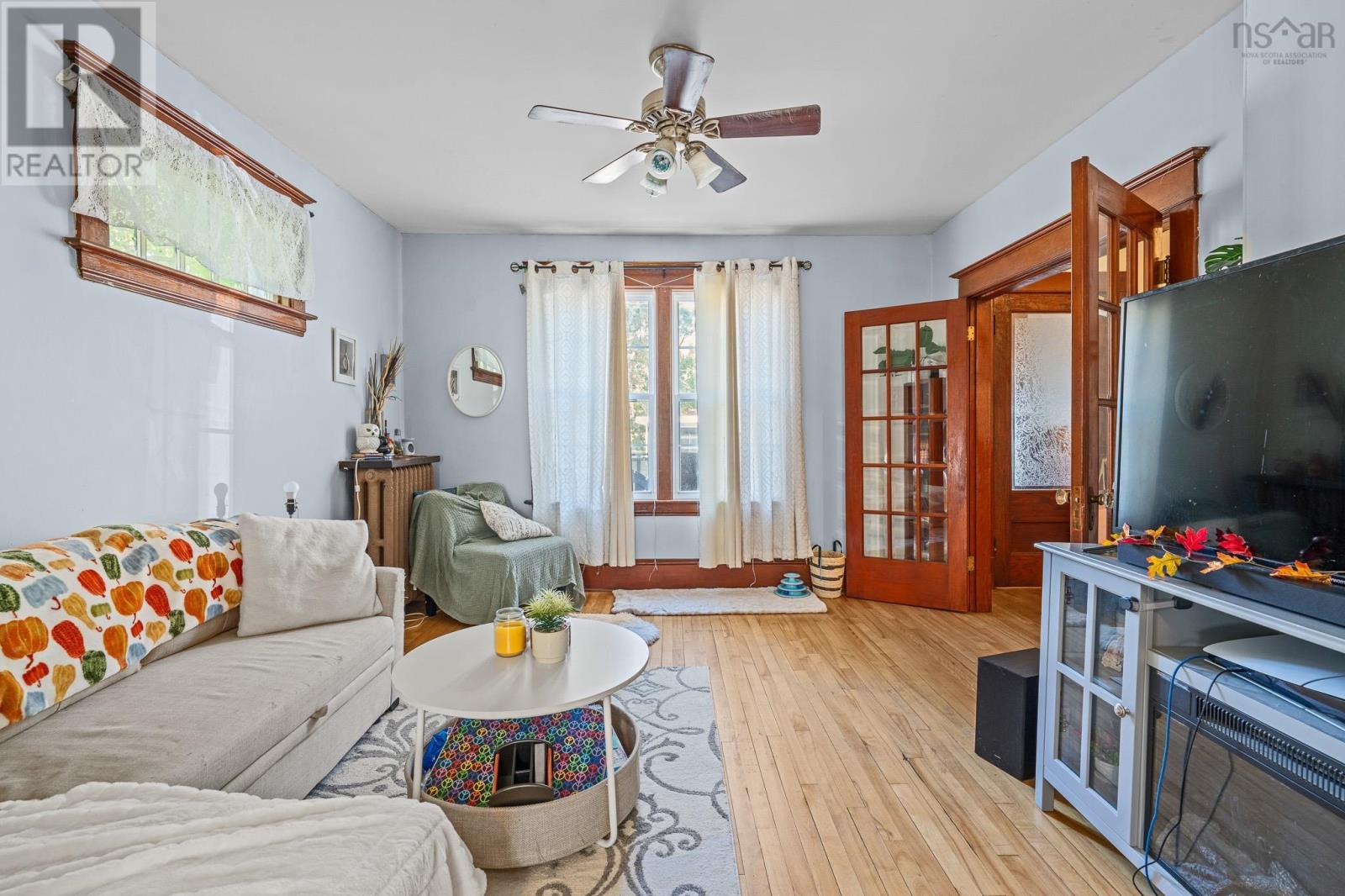 Property 24 of 39 of 217-219 Albert Street