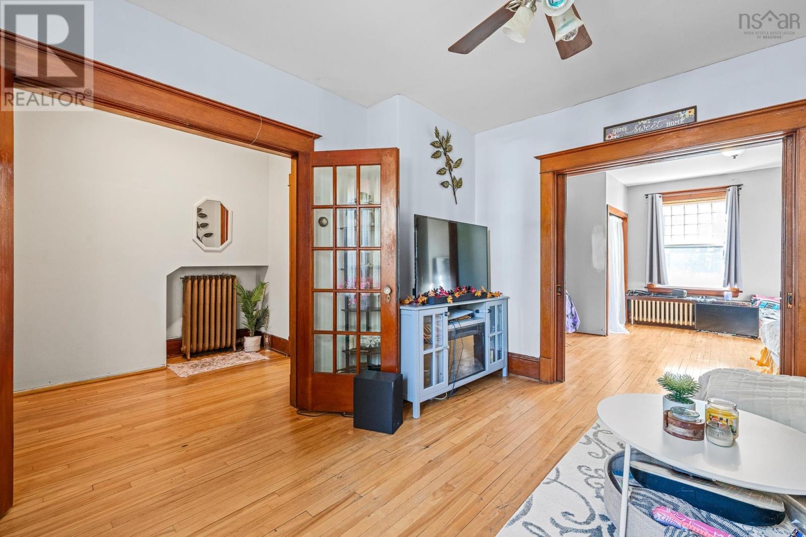 Property 25 of 39 of 217-219 Albert Street