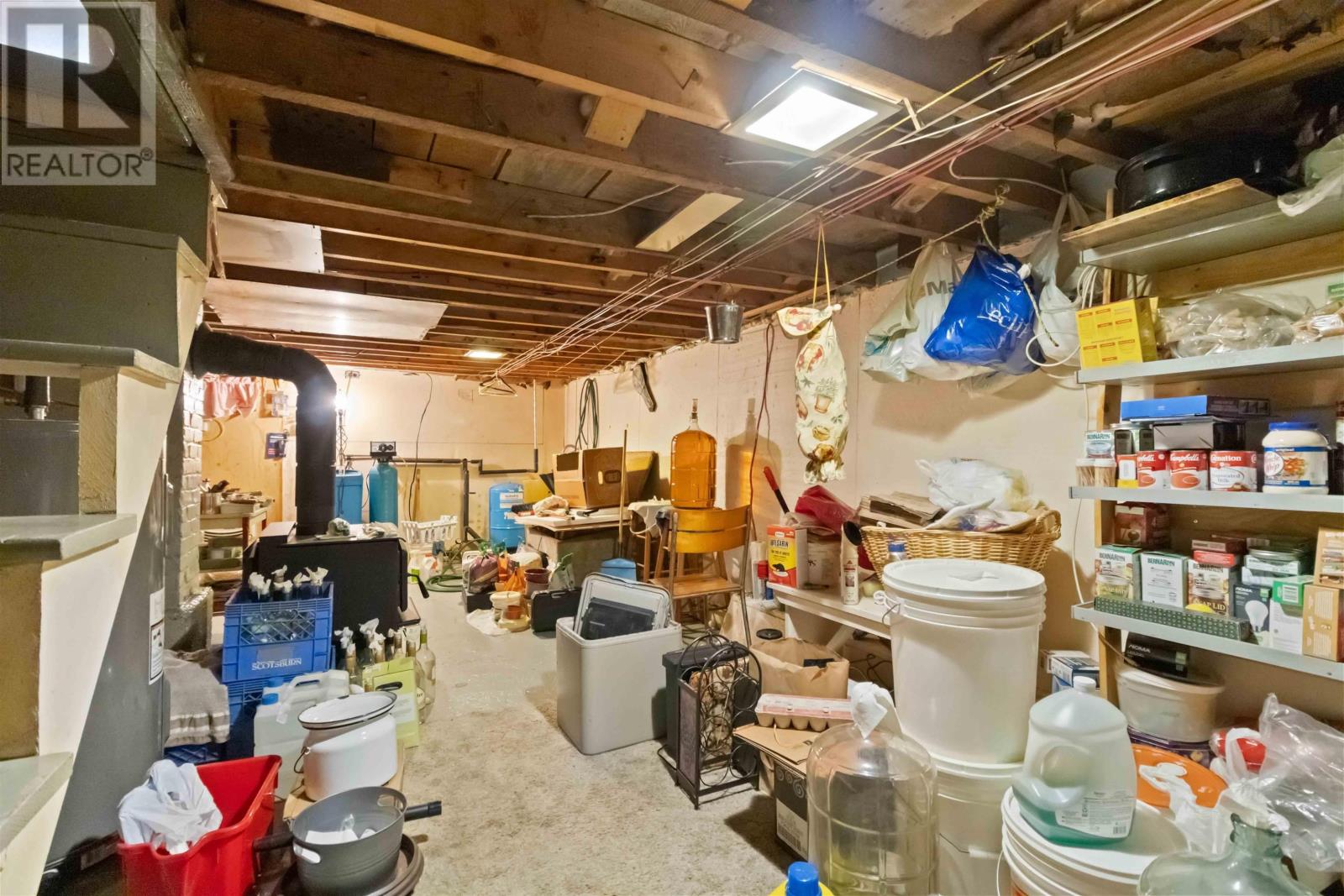 Property 24 of 36 of 38 Oakhill Road