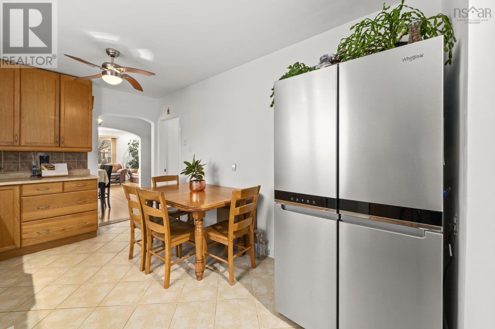 Property 14 of 50 of 3162 Romans Avenue