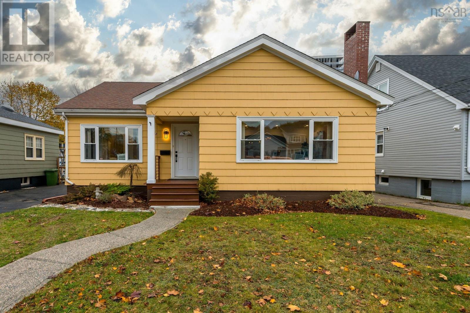 Property 3 of 50 of 3162 Romans Avenue