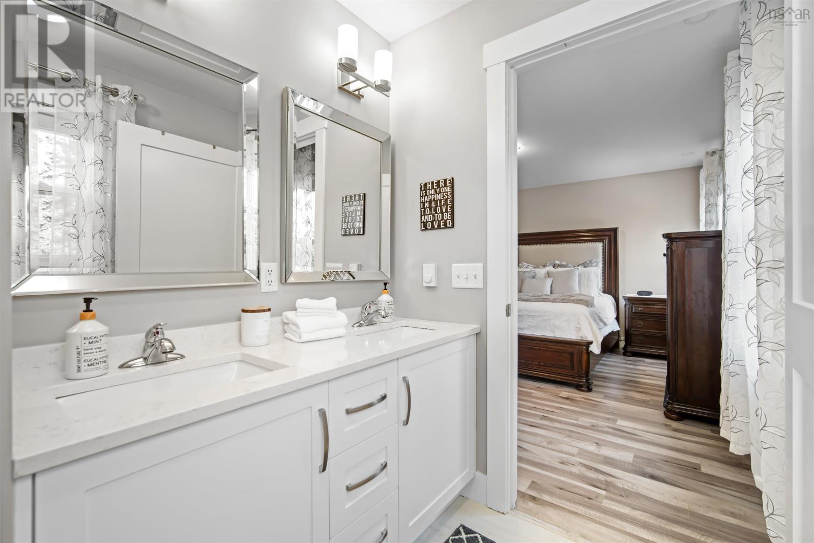 Property 19 of 46 of 20 Hamilton Drive