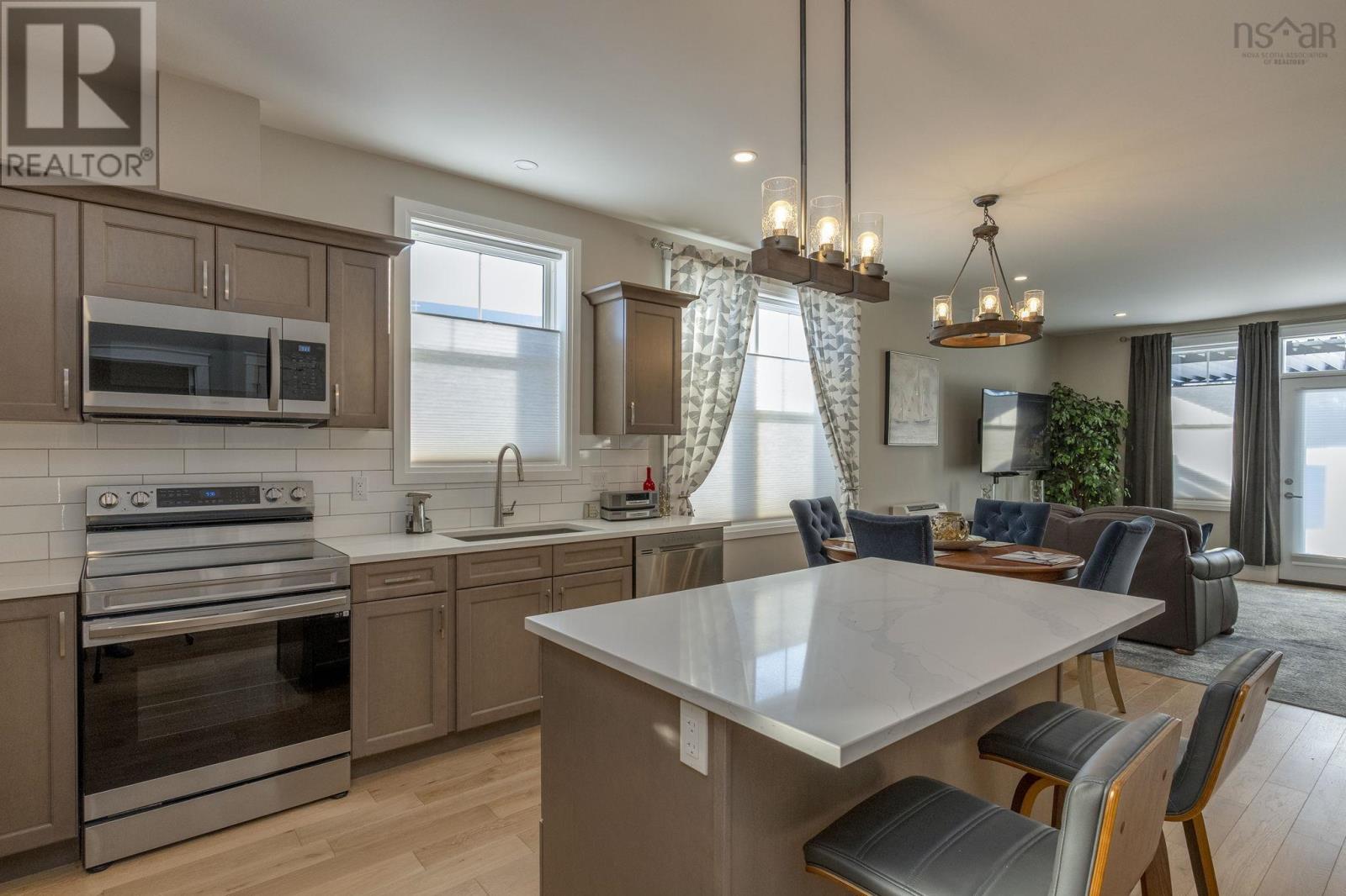 Property 5 of 48 of 12 Gala Drive