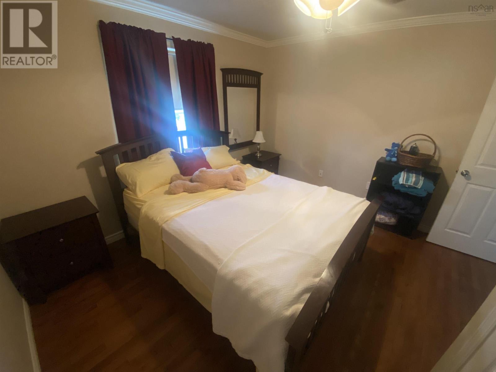 Property 21 of 32 of 707 Bernard Street