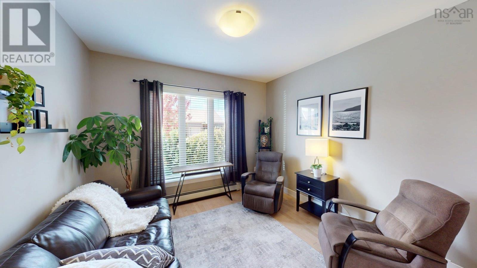 Property 23 of 44 of 135 Bradford Place