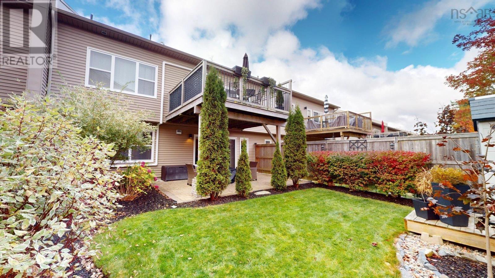 Property 35 of 44 of 135 Bradford Place