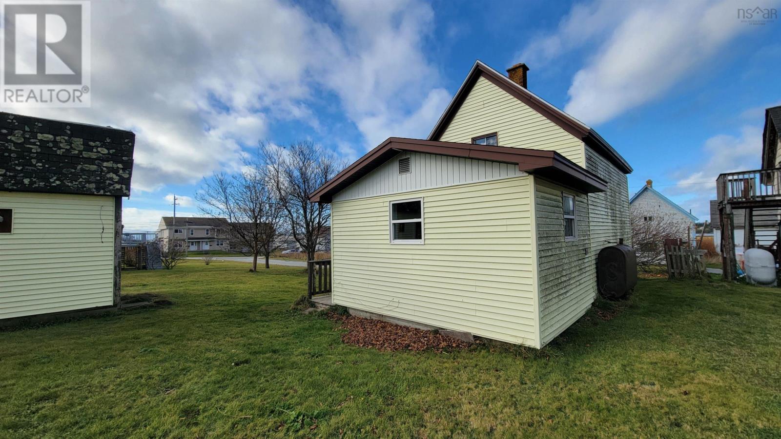 Property 4 of 16 of 12 Porters Lane